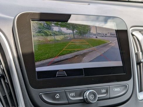 Used 2024 Chevrolet Malibu LT FWD image 19