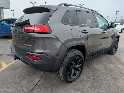 Used 2017 Jeep Cherokee Trailhawk w/ Comfort/Convenience Group image 7