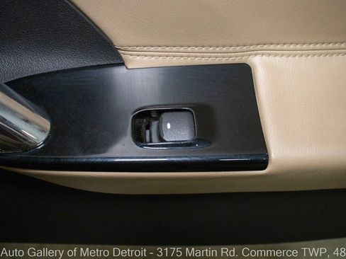 Used 2009 Saturn Sky Red Line RWD image 40