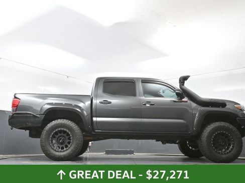 Used 2016 Toyota Tacoma TRD Sport w/ Towing Package AWD/4WD image 49