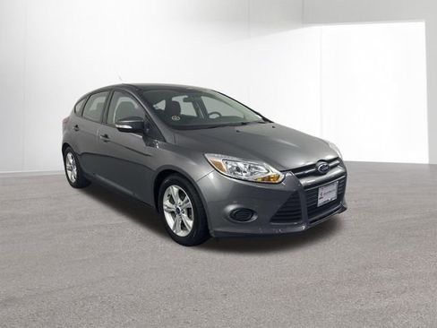 Used 2014 Ford Focus SE FWD image 3