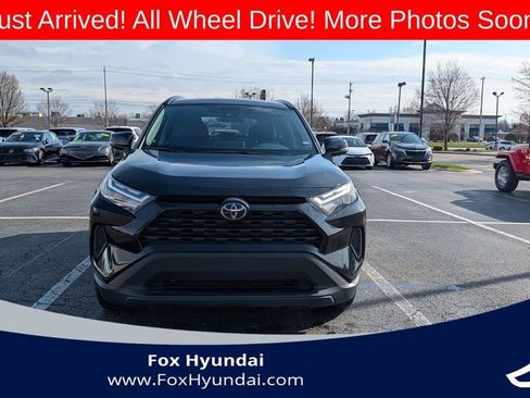 Used 2025 Toyota RAV4 XLE image 7