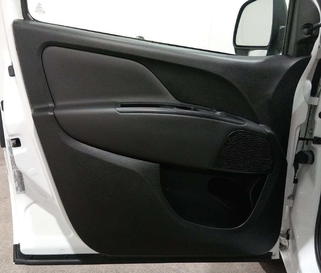 Used 2022 RAM ProMaster City Tradesman w/ Window Group 05 FWD image 16