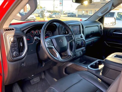 Used 2019 Chevrolet Silverado 1500 LT Trail Boss image 17