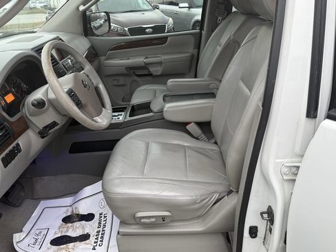 Used 2010 Nissan Armada Titanium image 16