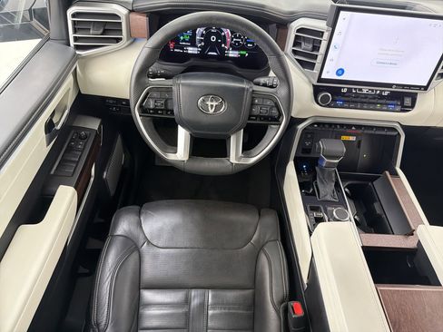 Used 2024 Toyota Sequoia Capstone AWD/4WD image 26