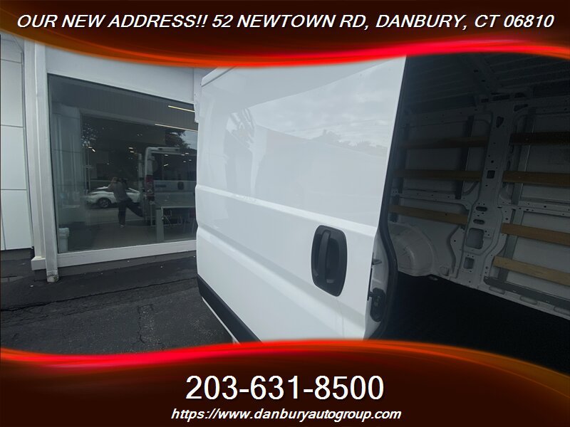 Used 2025 RAM ProMaster 2500 w/ U-Haul Equipment Group FWD image 24