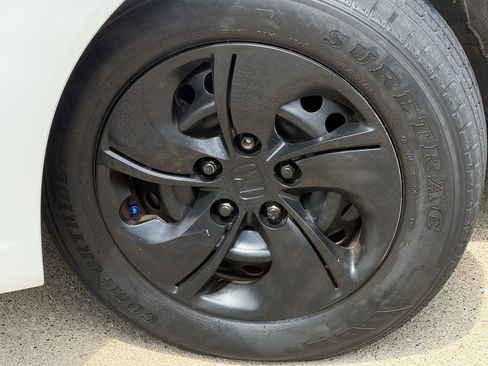 Used 2014 Honda Civic LX image 9