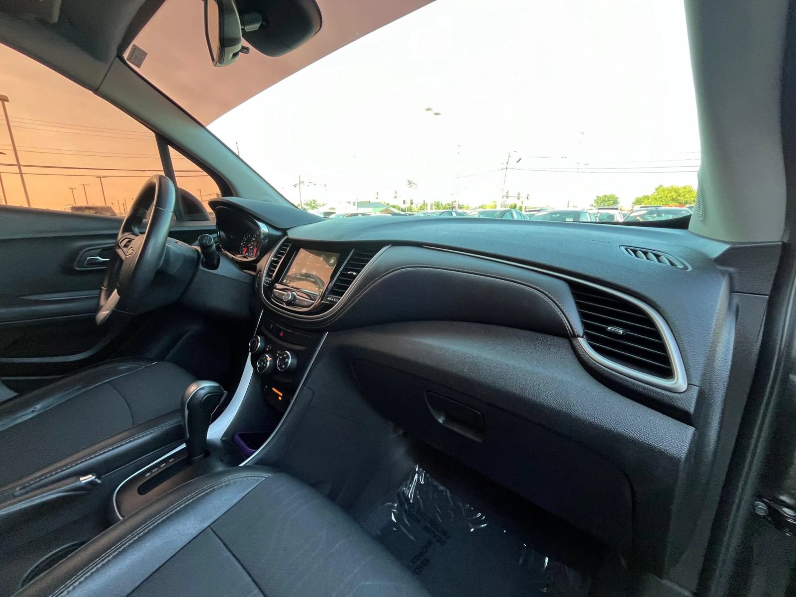 Used 2018 Chevrolet Trax LT w/ Redline Edition FWD image 30