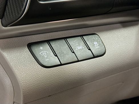 Used 2020 Hyundai Elantra SE image 12