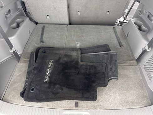 Used 2018 Toyota Highlander XLE image 29