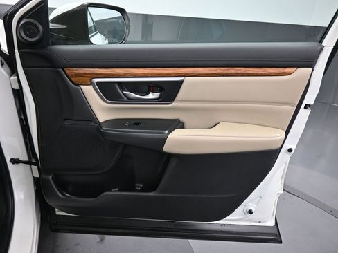 Used 2017 Honda CR-V Touring image 41