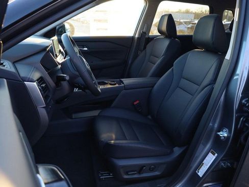 New 2026 Nissan Rogue SV image 9