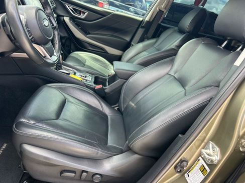 Used 2022 Subaru Forester Limited AWD/4WD image 6