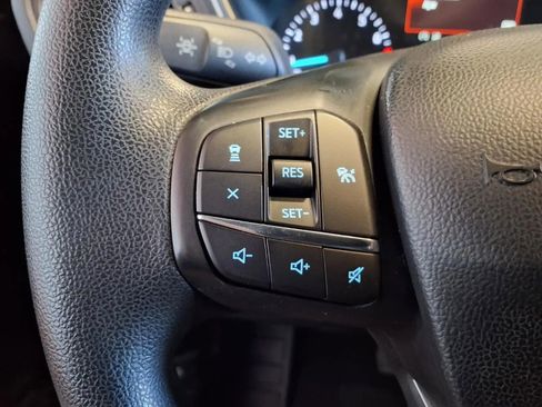 Used 2020 Ford Escape SE image 25