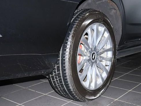 Used 2023 Cadillac Escalade V image 12