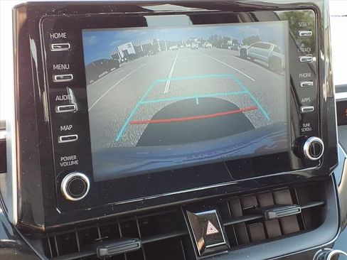 Used 2020 Toyota Corolla LE FWD image 24
