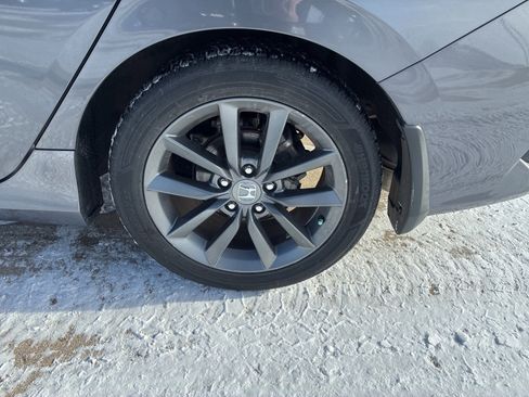 Used 2021 Honda Civic EX image 11