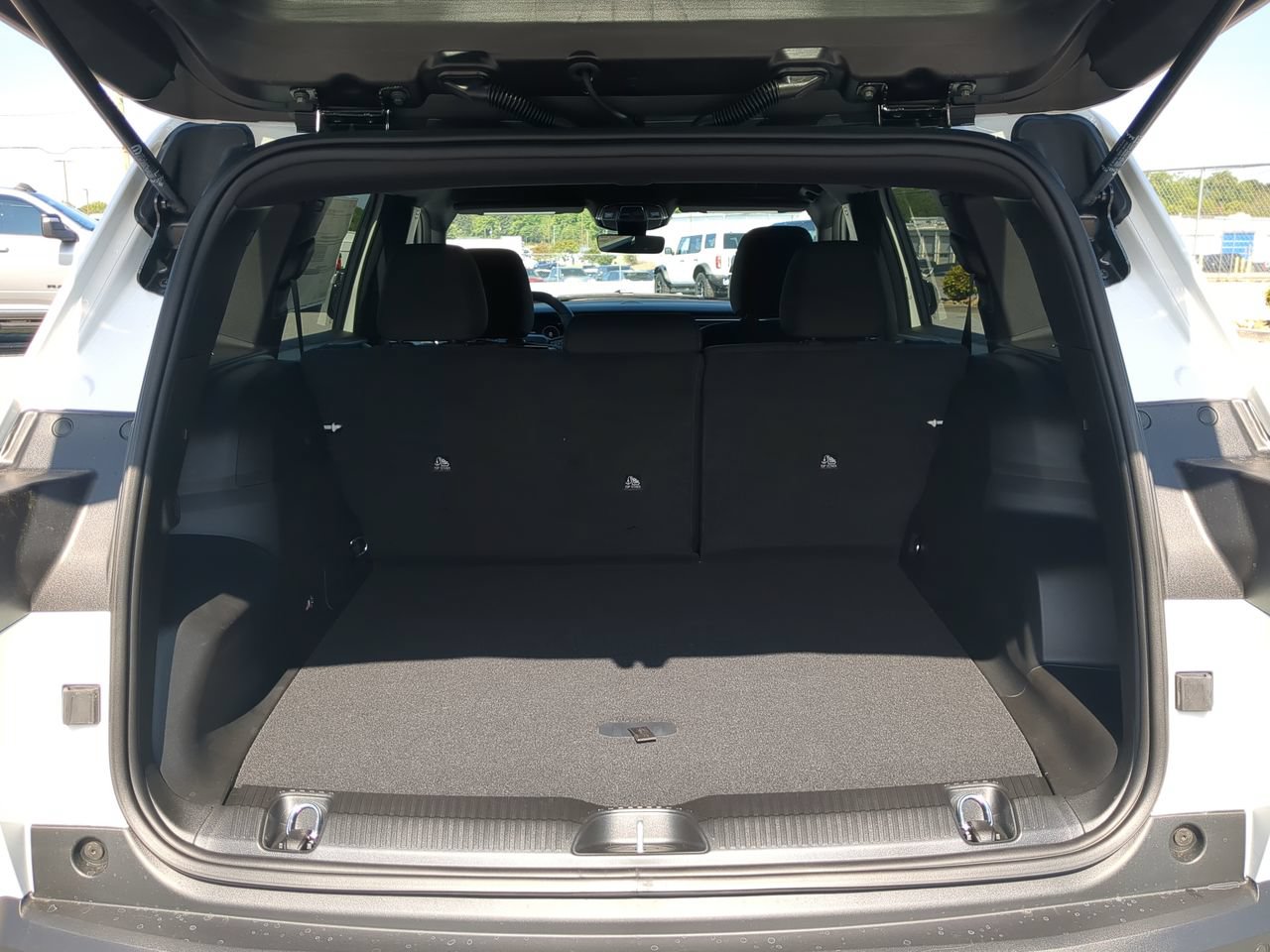 New 2026 Jeep Cherokee Laredo AWD/4WD image 12