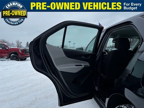 Used 2020 Chevrolet Equinox LS image 28