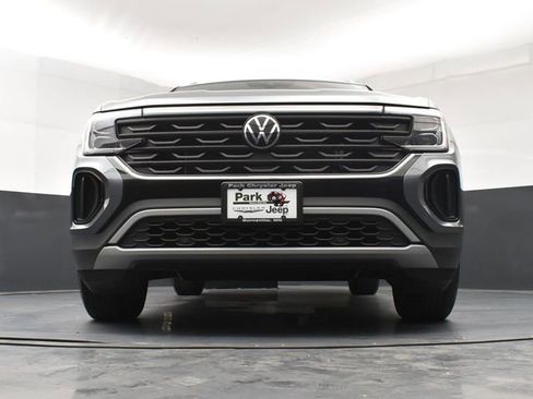 Used 2024 Volkswagen Atlas Cross Sport SE image 20