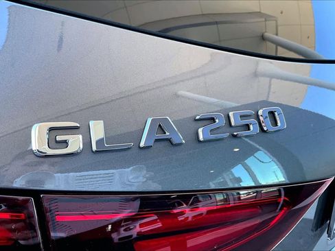 New 2026 Mercedes-Benz GLA 250 image 15