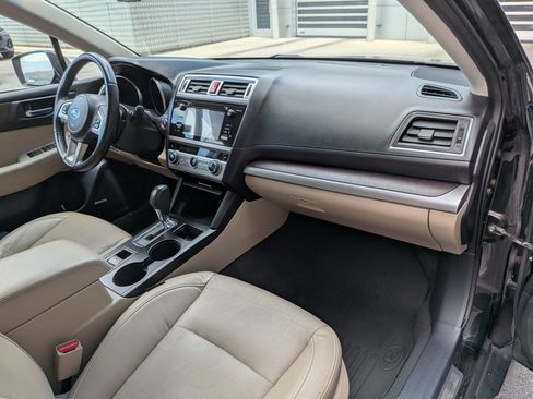 Used 2017 Subaru Outback 2.5i Limited AWD/4WD image 31