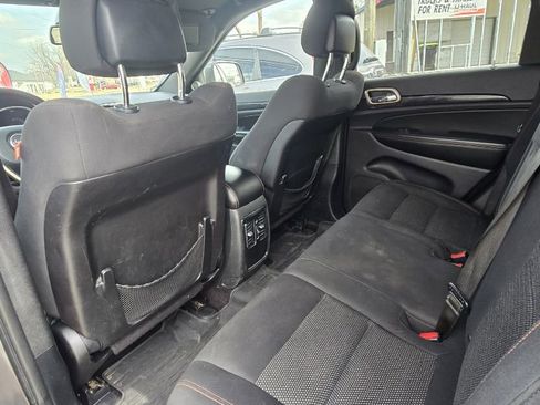 Used 2016 Jeep Grand Cherokee Laredo 75th Anniversary image 14