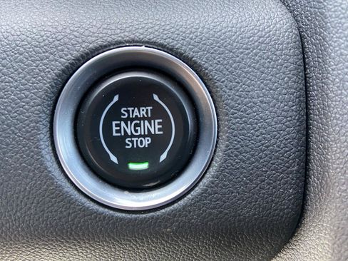 Used 2025 GMC Acadia Elevation AWD/4WD image 31
