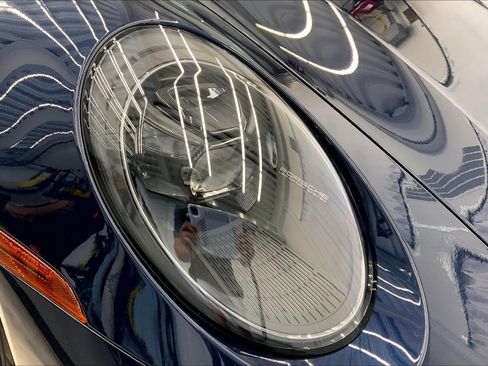 Used 2022 Porsche 911 Cabriolet image 10