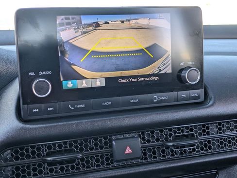 Used 2025 Honda HR-V LX image 16