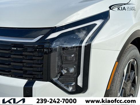New 2026 Kia Sportage SX FWD image 8