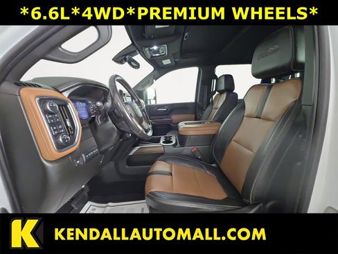 Used 2022 Chevrolet Silverado 3500 High Country image 9