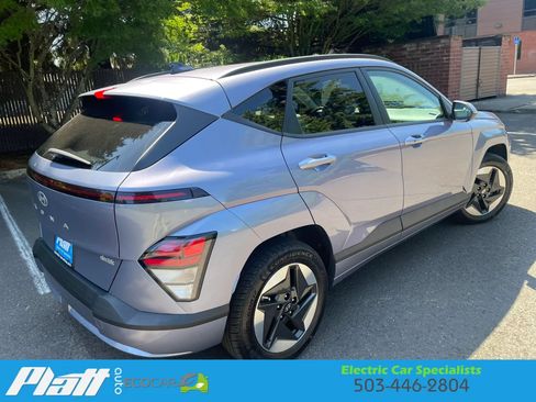 Used 2024 Hyundai Kona SEL FWD image 11