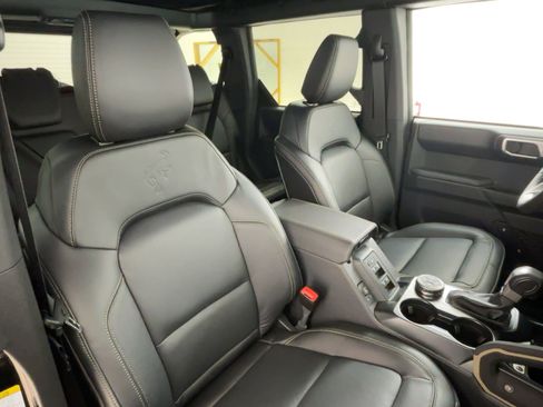 New 2025 Ford Bronco Badlands w/ Sasquatch Package image 31