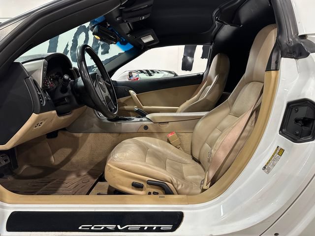 Used 2005 Chevrolet Corvette Coupe w/ Preferred Equipment Group RWD image 9