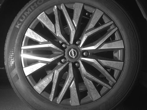 Used 2025 Nissan Altima 2.5 SV image 15