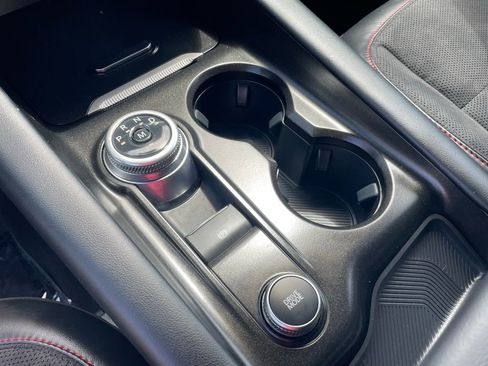 Used 2025 Ford Explorer ST image 28