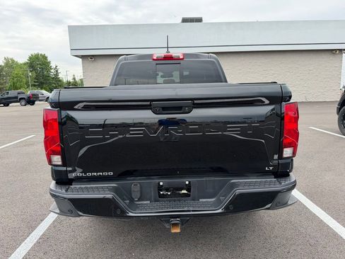Used 2023 Chevrolet Colorado LT w/ LT Convenience Package II AWD/4WD image 6