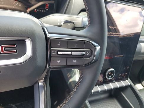 New 2026 GMC Terrain AT4 AWD/4WD image 27