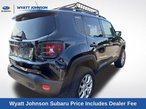 Used 2016 Jeep Renegade Latitude AWD/4WD image 6