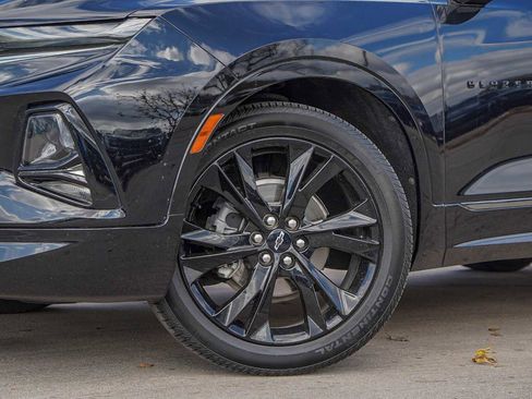 Used 2022 Chevrolet Blazer RS w/ Enhanced Convenience Package image 2