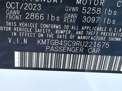 Used 2024 Genesis G80 2.5T w/ Advanced Package image 34