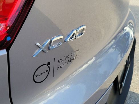 Certified 2026 Volvo XC40 B4 Core FWD image 14