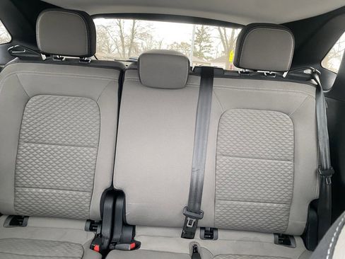 Used 2021 Ford Escape SE image 25