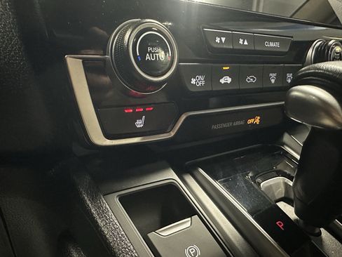 Used 2019 Honda CR-V Touring image 19