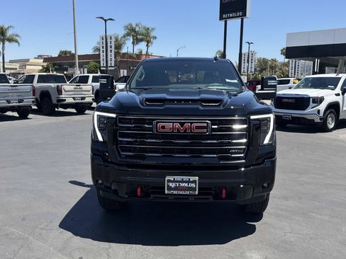 New 2026 GMC Sierra 2500 AT4 w/ AT4 Premium Plus Package AWD/4WD image 2