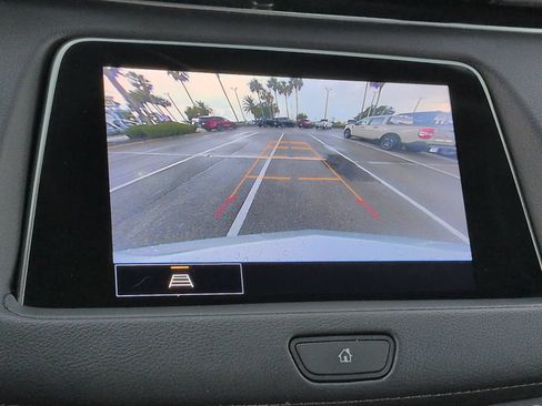 Used 2021 Cadillac XT4 Luxury FWD image 21