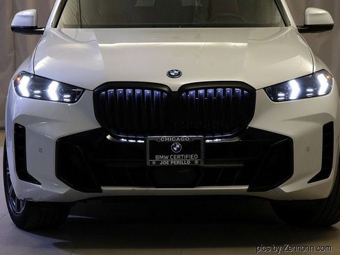 Certified 2024 BMW X5 xDrive50e w/ M Sport Package AWD/4WD image 6