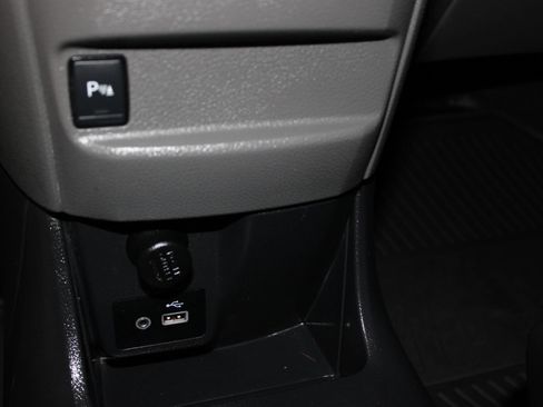 Used 2020 Nissan NV200 S FWD image 16